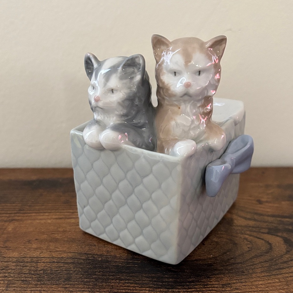 Nao by Lladro Two Kittens / Cats